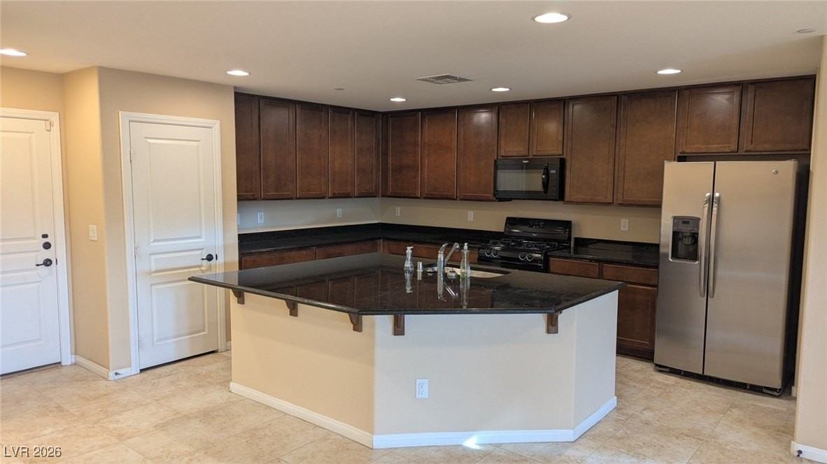 3072 Bicentennial Pkwy - Photo 3 of 26