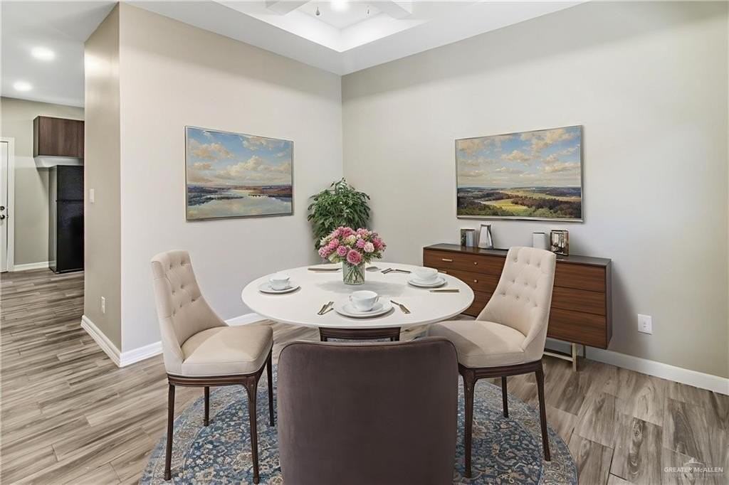 904 W Mahala Ave #4 - Photo 4 of 12