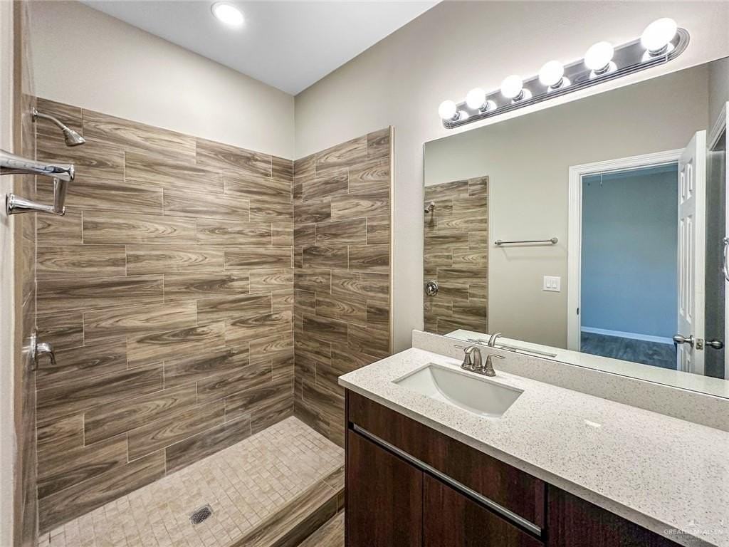 904 W Mahala Ave #4 - Photo 7 of 12