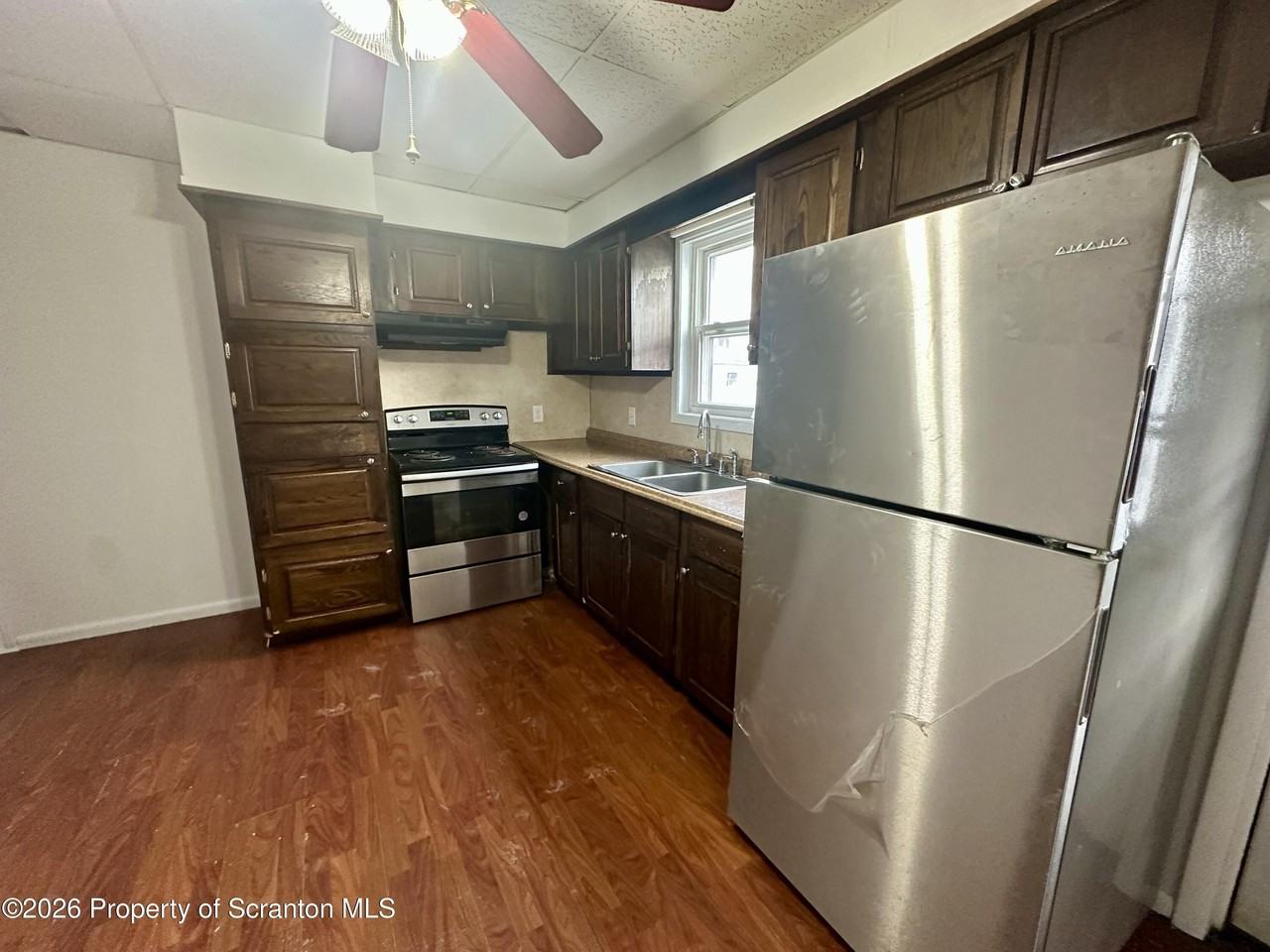 194 Nicholson St - Photo 2 of 12