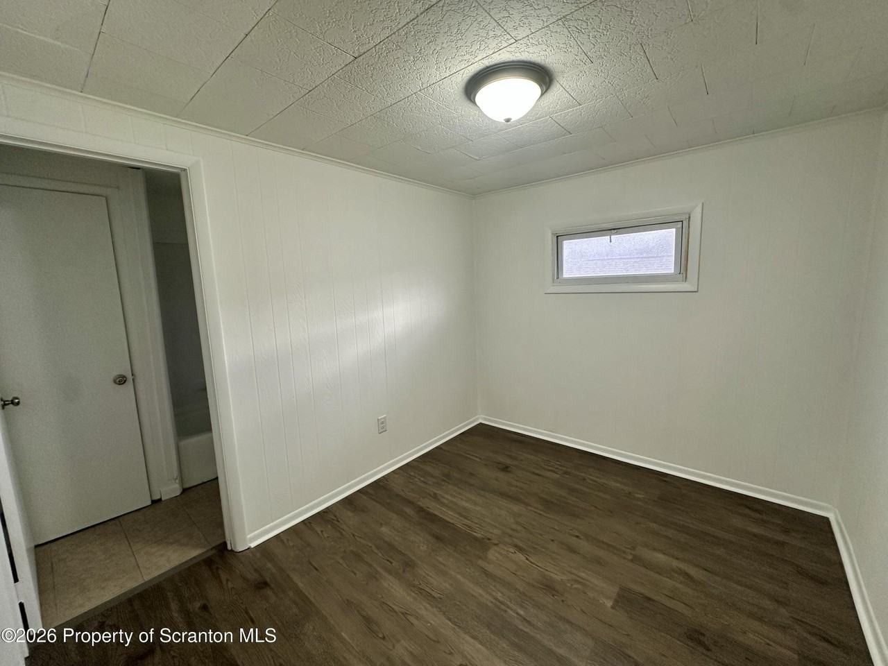 194 Nicholson St - Photo 6 of 12