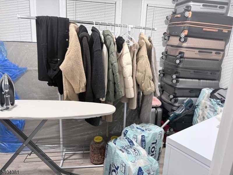 104 Bergen Ave - Photo 6 of 10