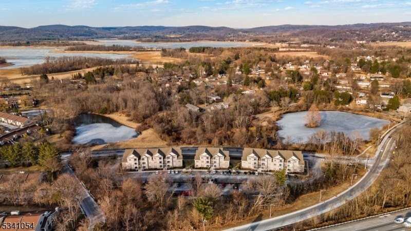 15 Park Dr #15 - Photo 2 of 38