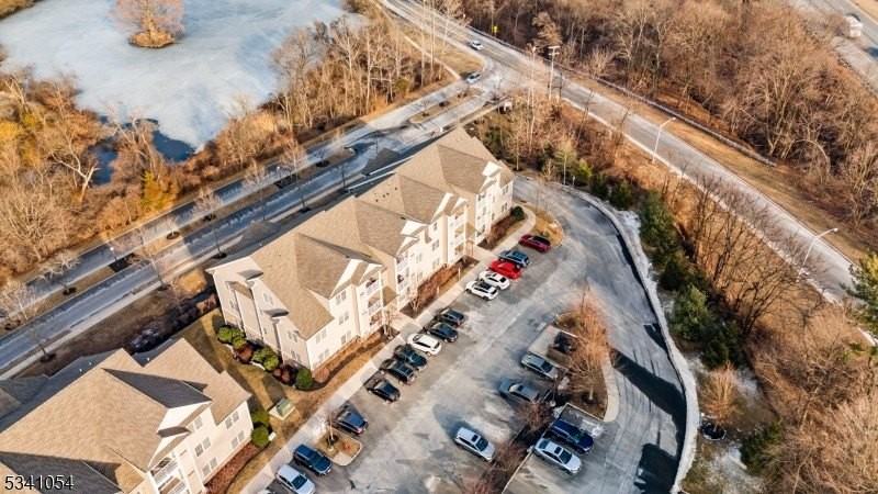 19 Park Dr #19 - Photo 6 of 38