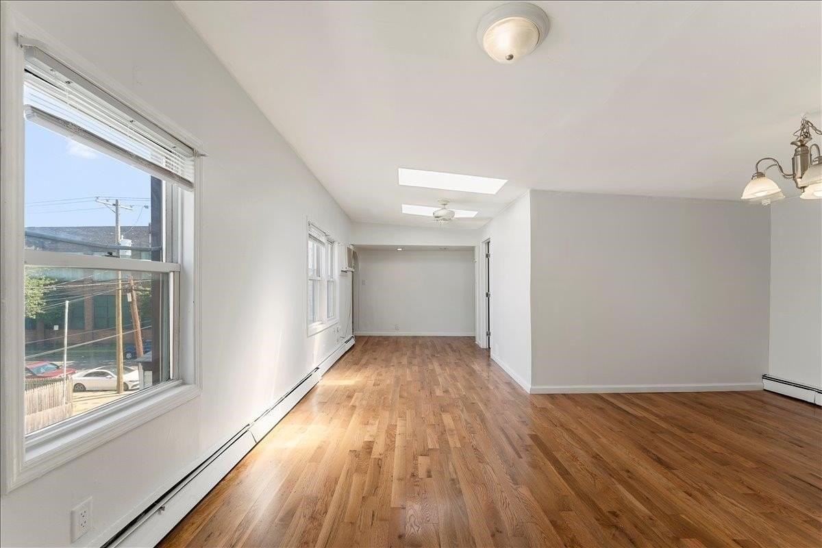 85 Hobart Ave #2 - Photo 7 of 25