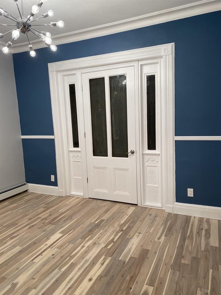 420 New York Ave #2 - Photo 4 of 17