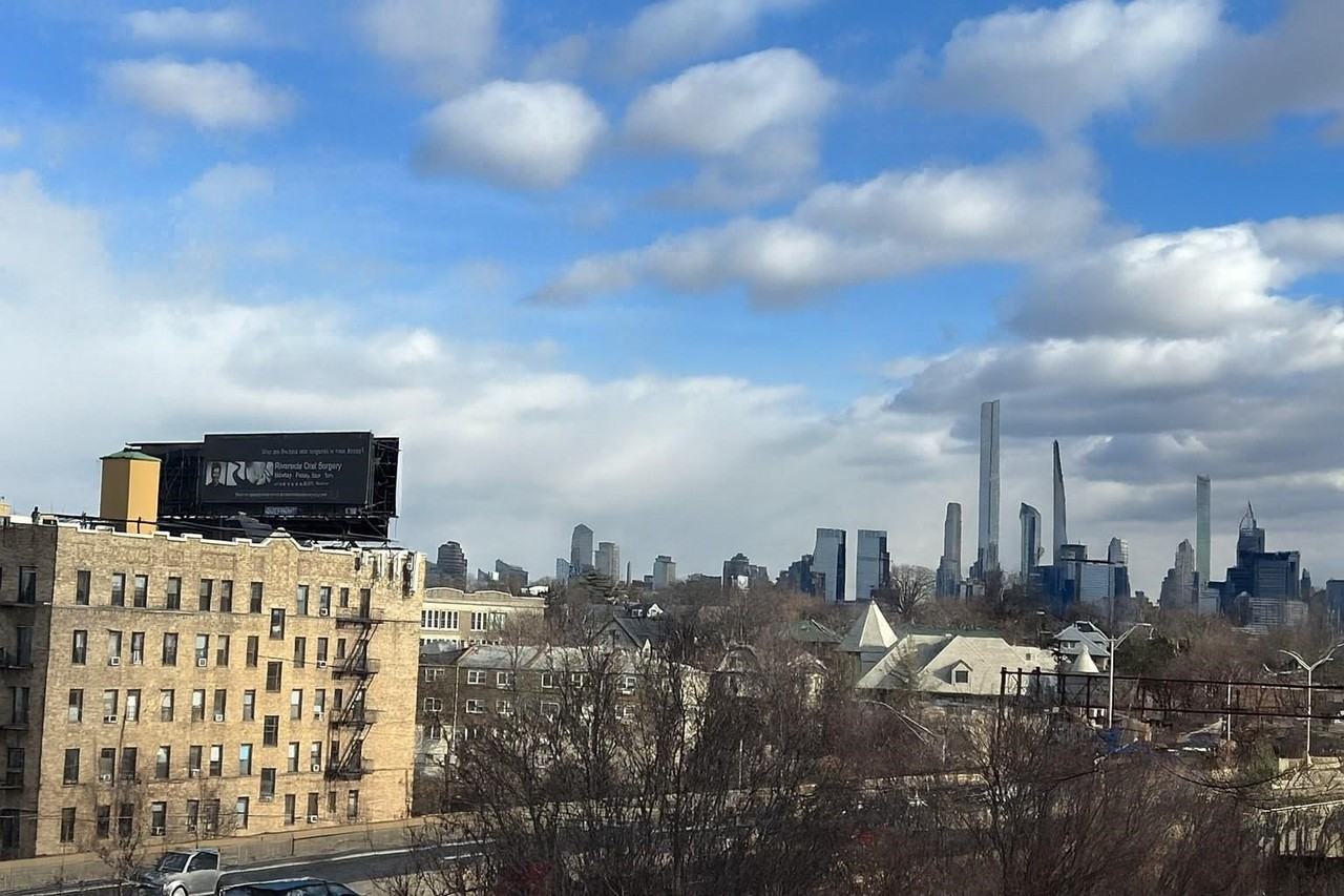 133 33rd St #3W - Photo 2 of 26