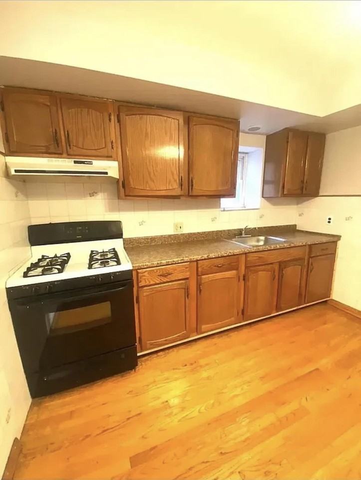 52 Broadway #7 - Photo 2 of 7