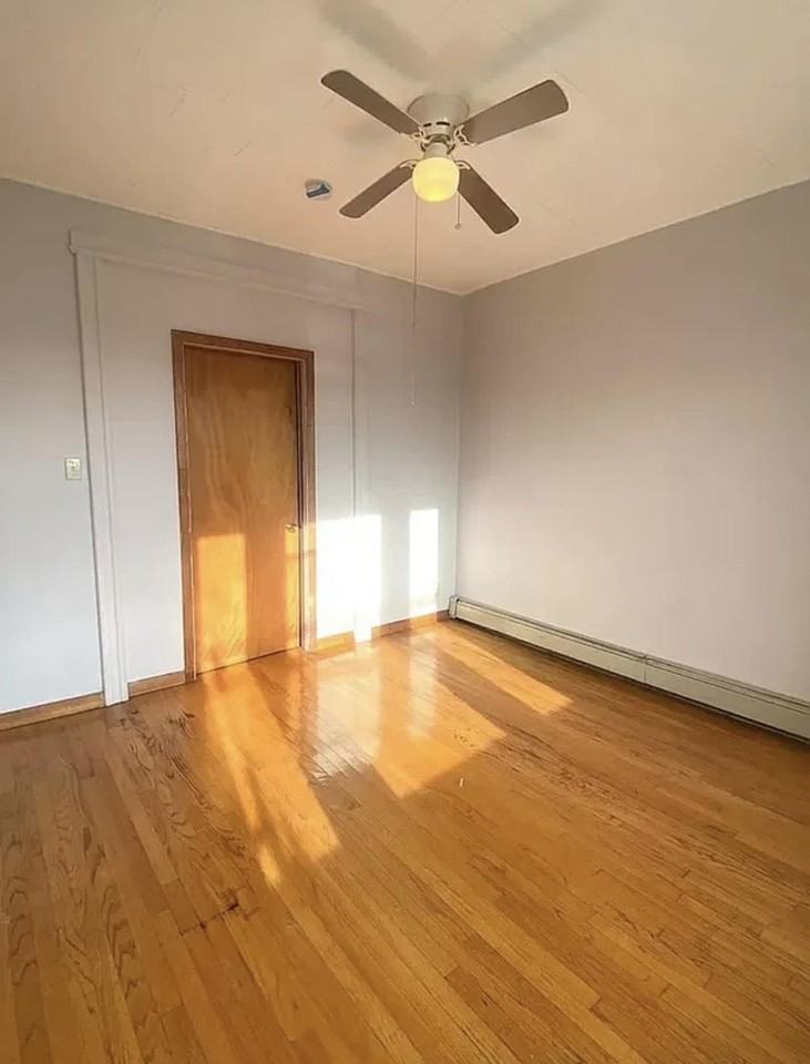 52 Broadway #7 - Photo 3 of 7