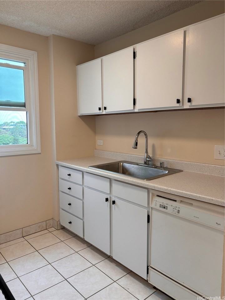 98-487 Koauka Loop Apt B701 #B701 - Photo 4 of 11