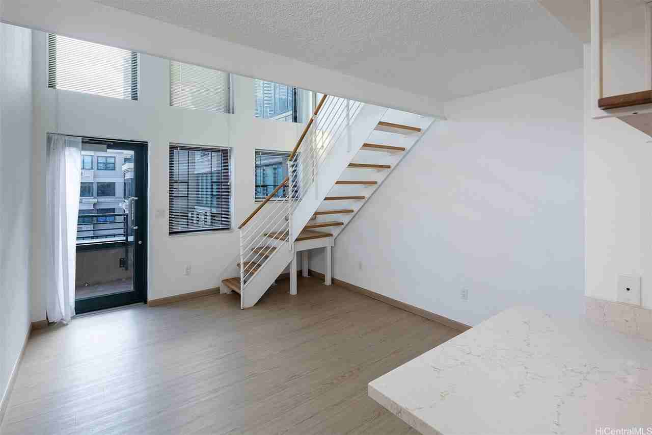 545 Queen St Apt 622 #622 - Photo 2 of 13