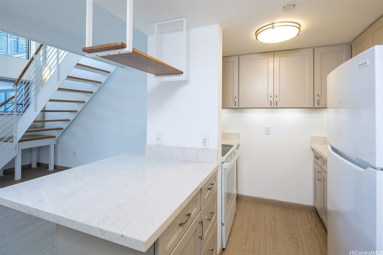 545 Queen St Apt 622 #622 - Photo 5 of 13