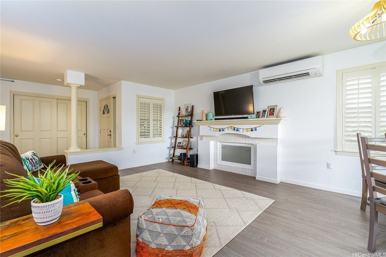 95-1527 Ainamakua Dr Apt 52 #52 - Photo 2 of 15