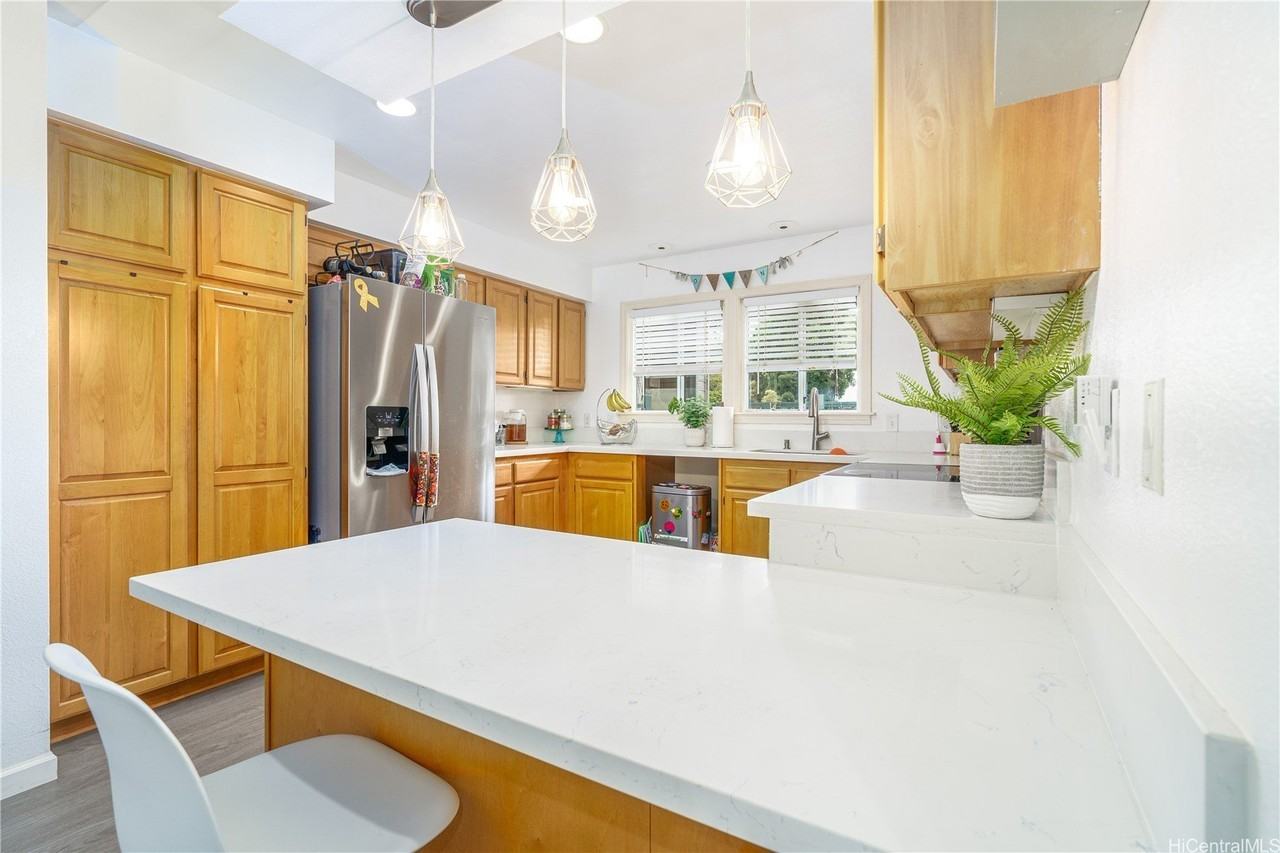 95-1527 Ainamakua Dr Apt 52 #52 - Photo 4 of 15