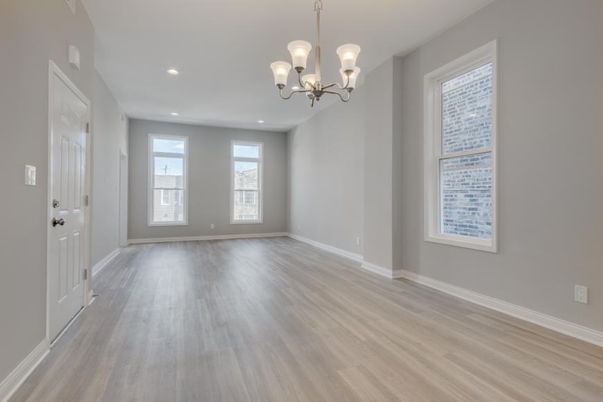 1536 N Talman Ave - Photo 7 of 10