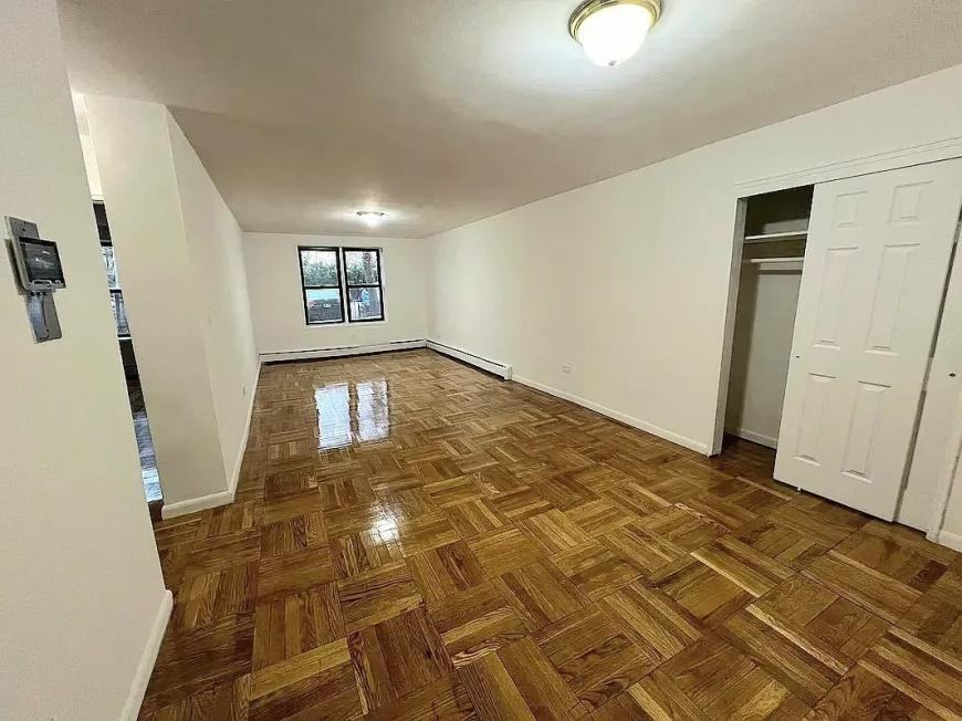 1110 Stadium Ave - Photo 2 of 4