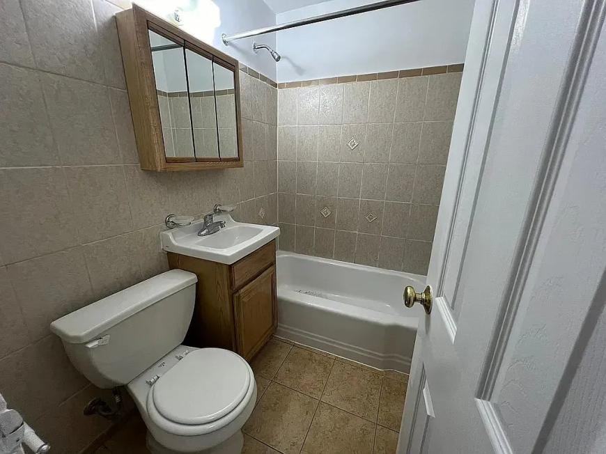 1110 Stadium Ave - Photo 4 of 4