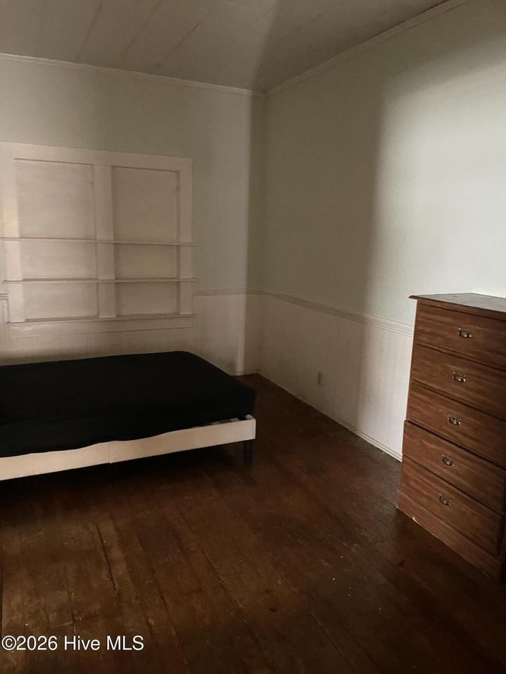 421 Snow Hill St - Photo 5 of 7