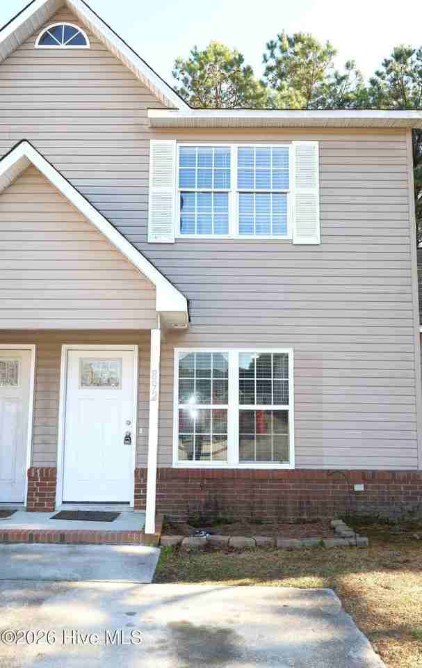 892 W Pueblo Dr - Photo 2 of 18