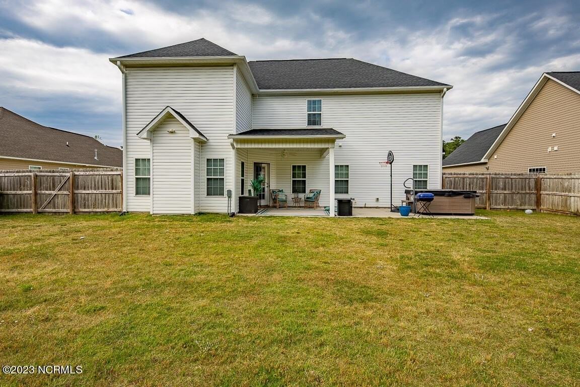 1134 Amberjack Ct - Photo 5 of 21