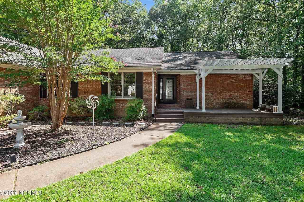 103 Knollwood Ct - Photo 2 of 50