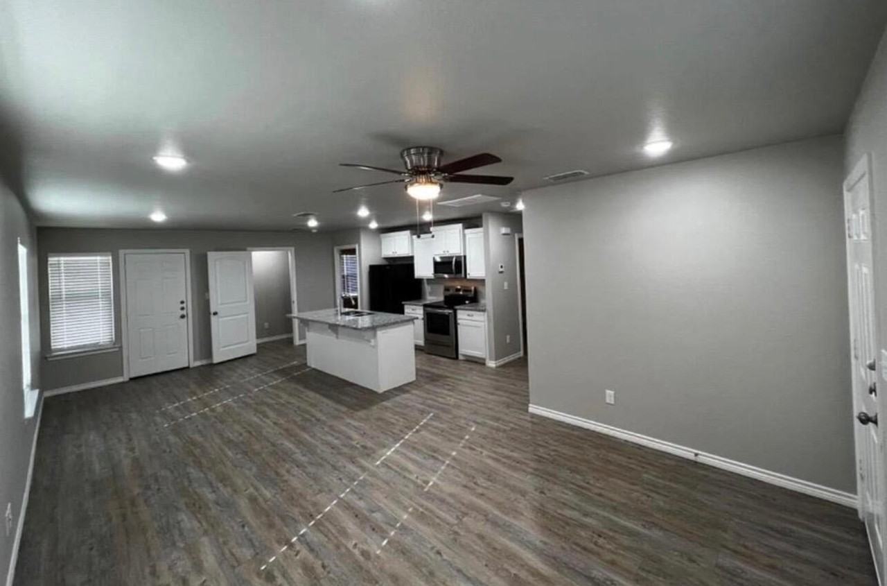 2632 Hickory Ave - Photo 2 of 6