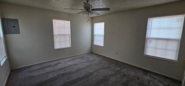 2318 33rd St - Photo 3 of 8