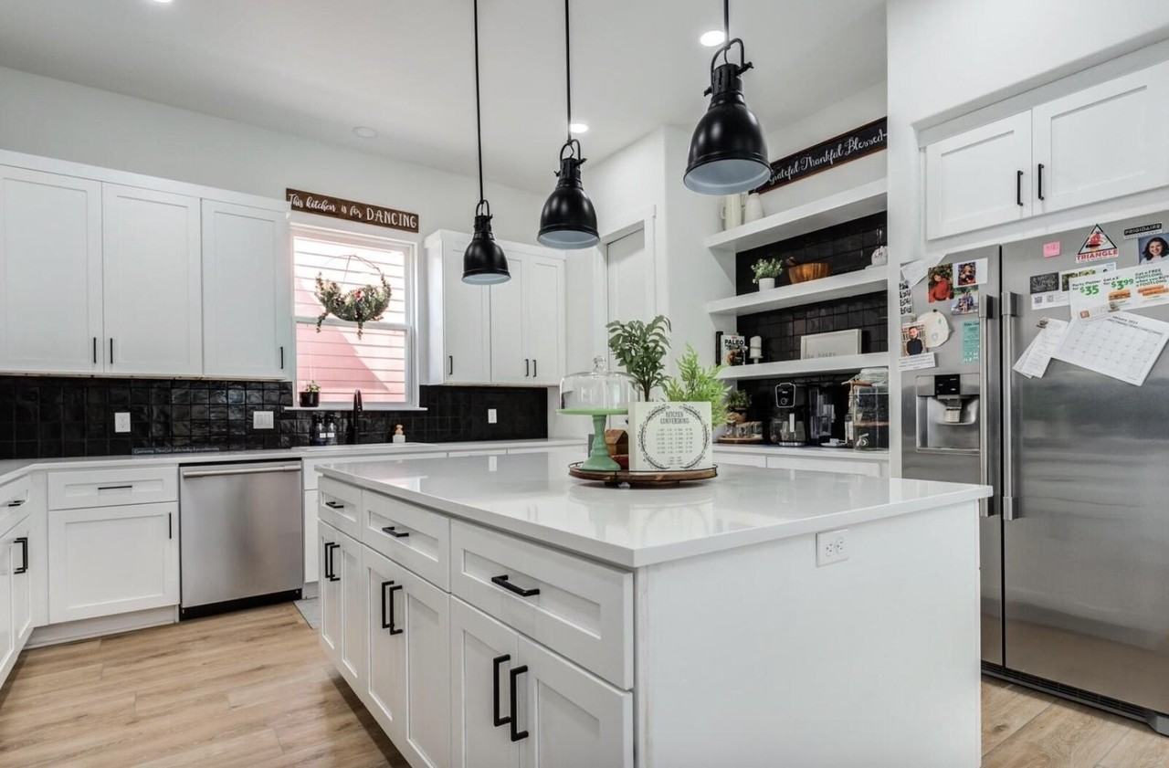 12016 Savannah Ave - Photo 7 of 27