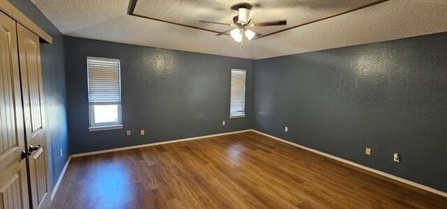 5508 70th St - Photo 3 of 12