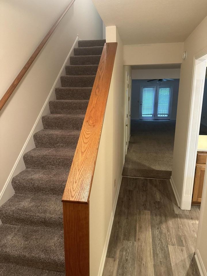 1017 Smither Dr - Photo 4 of 50