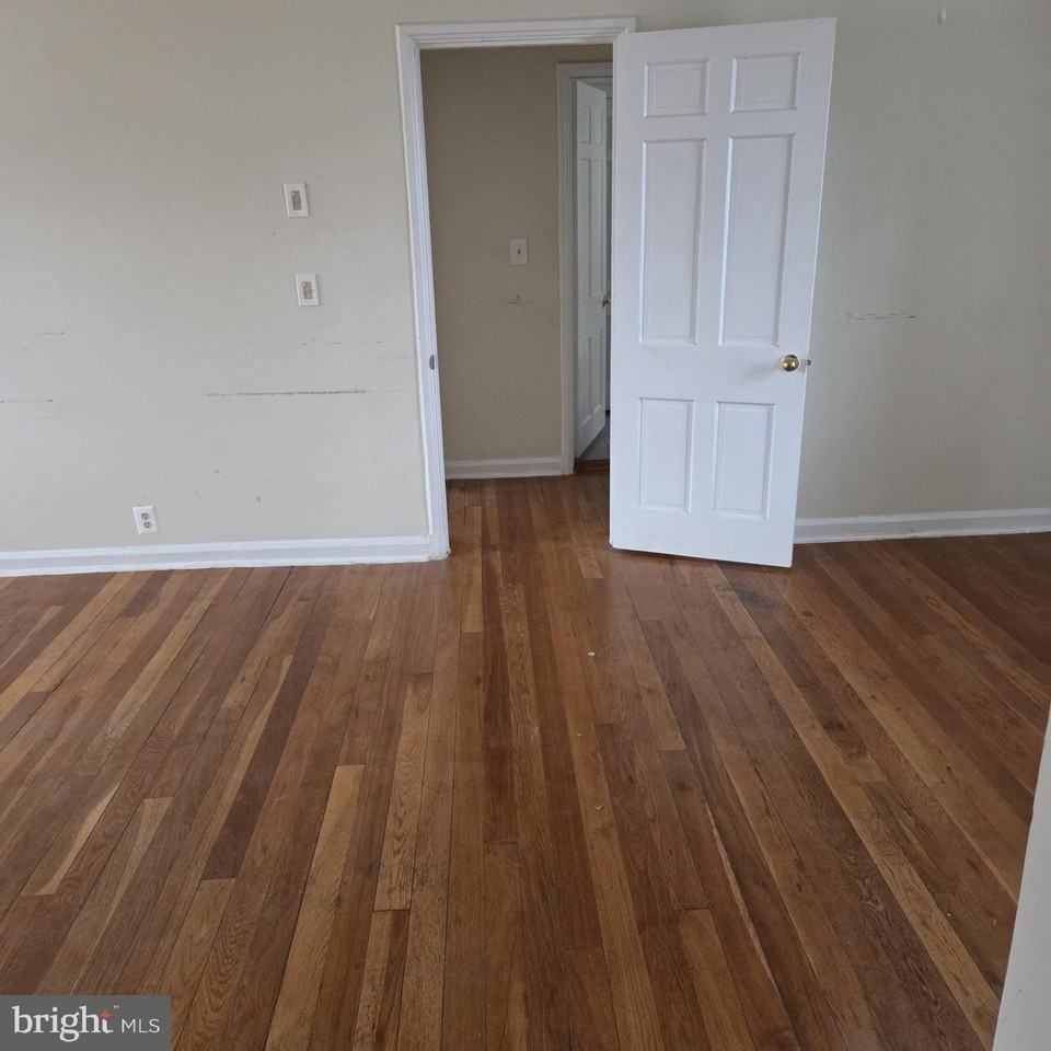 2824 31st St Se - Photo 4 of 14