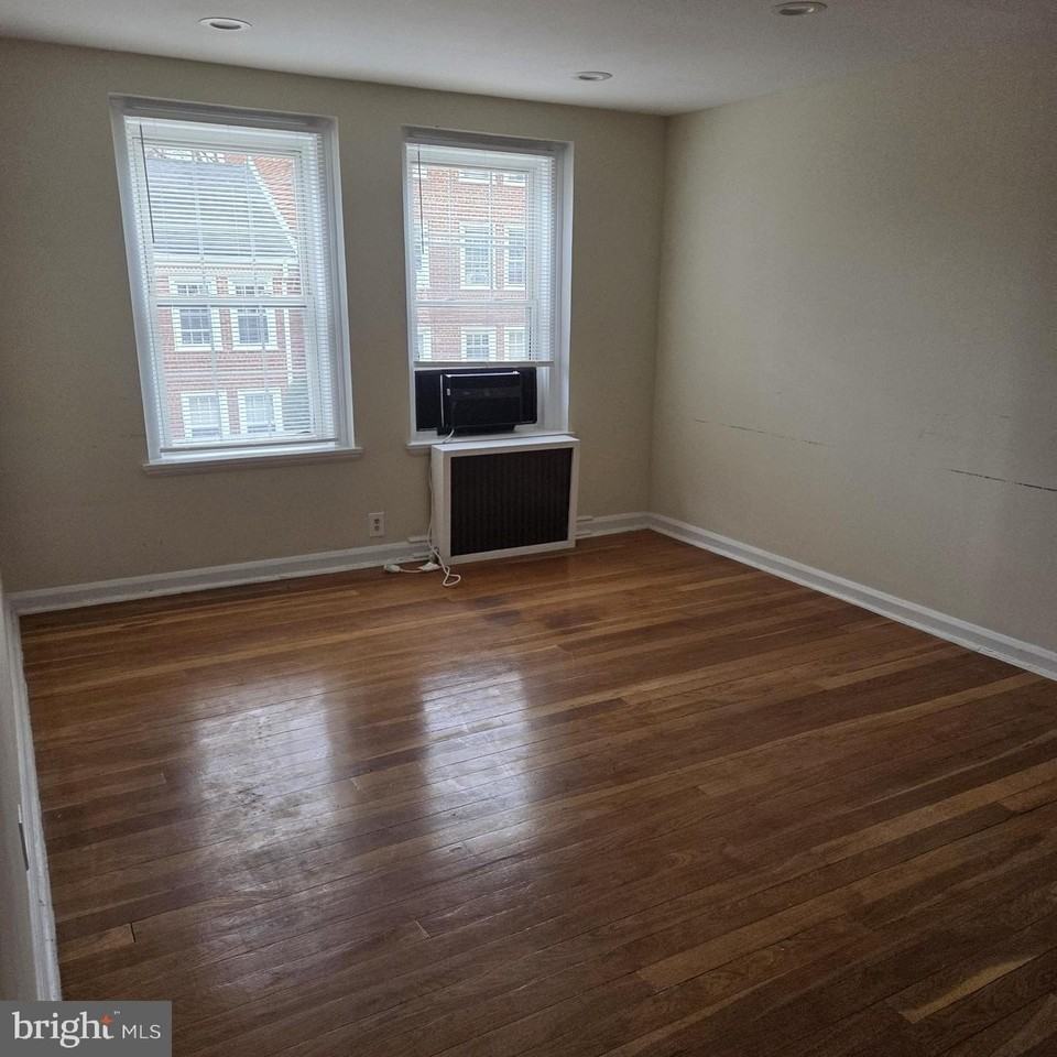 2824 31st St Se - Photo 5 of 14