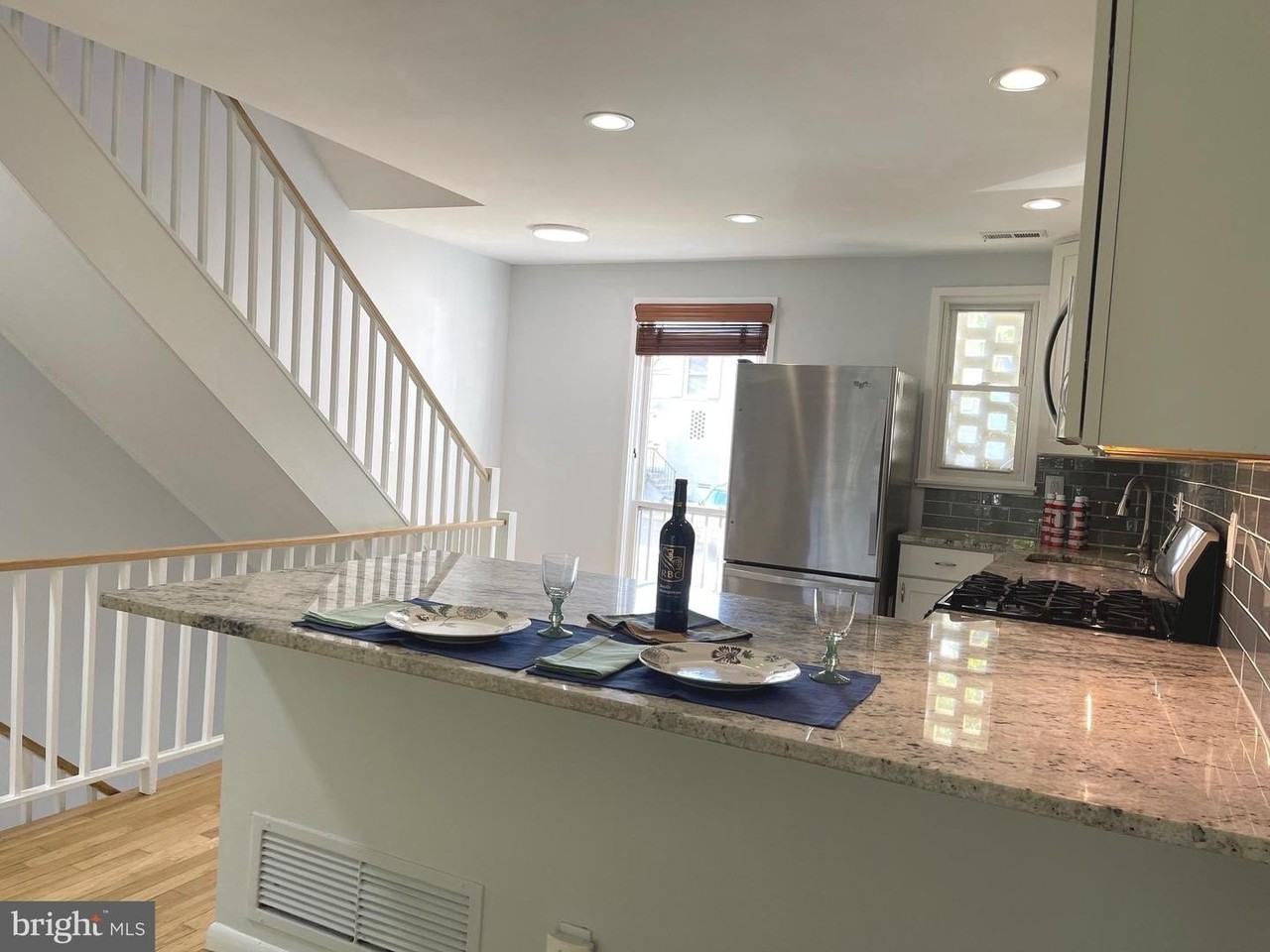 108 G St Sw - Photo 6 of 50