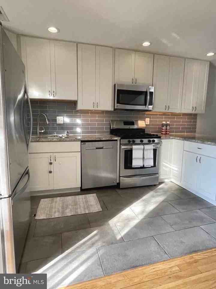 108 G St Sw - Photo 7 of 50