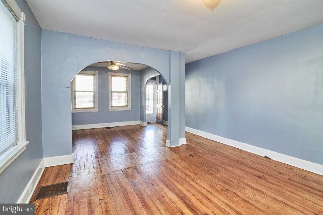 1916 W 7th St - Photo 5 of 17