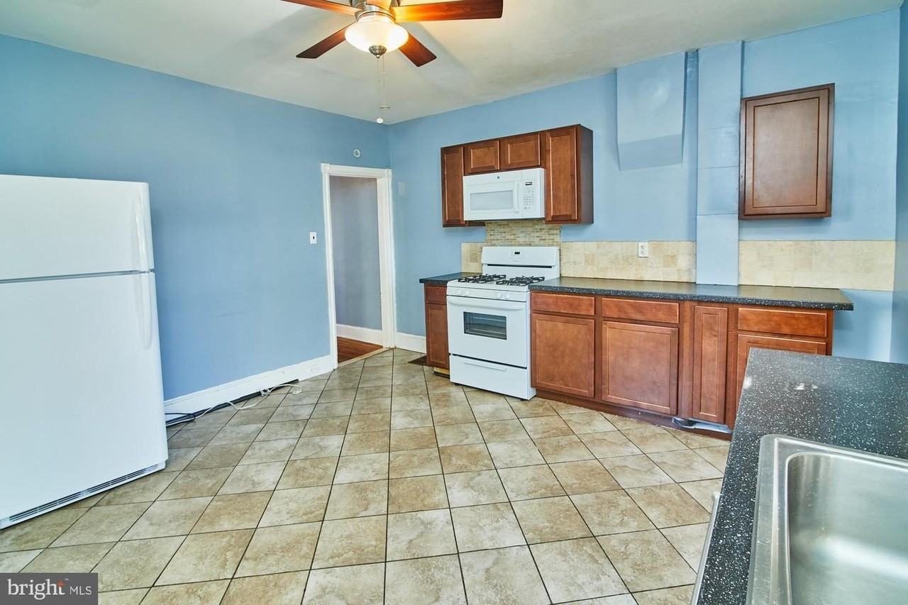 1916 W 7th St - Photo 7 of 17