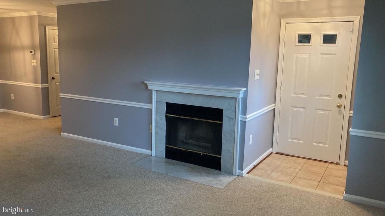 12231 Wadsworth Way - Photo 4 of 12