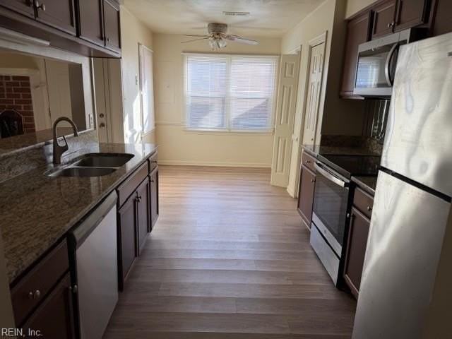 5323 Kindlewood Dr - Photo 4 of 11