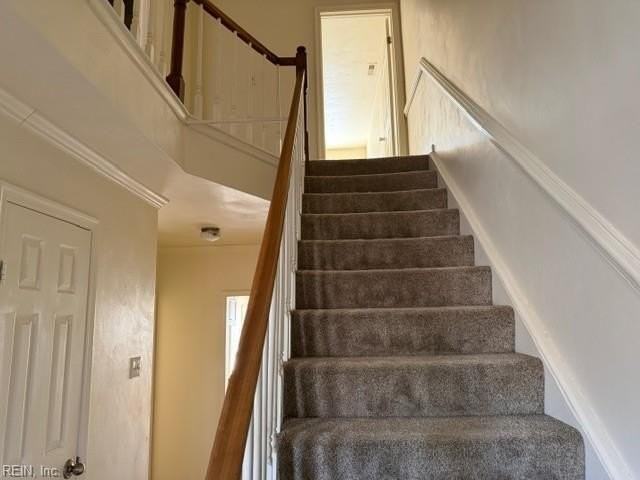 5323 Kindlewood Dr - Photo 5 of 11