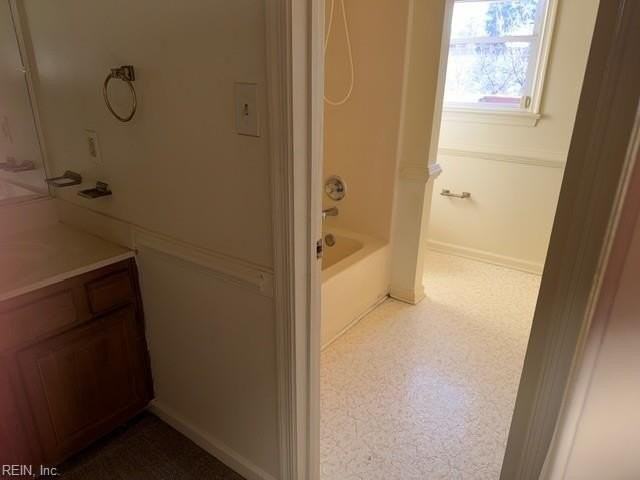 5323 Kindlewood Dr - Photo 7 of 11