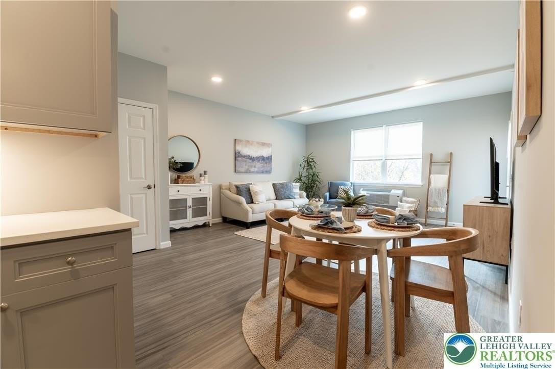 948 N Front St Unit B3 #B3 - Photo 6 of 33