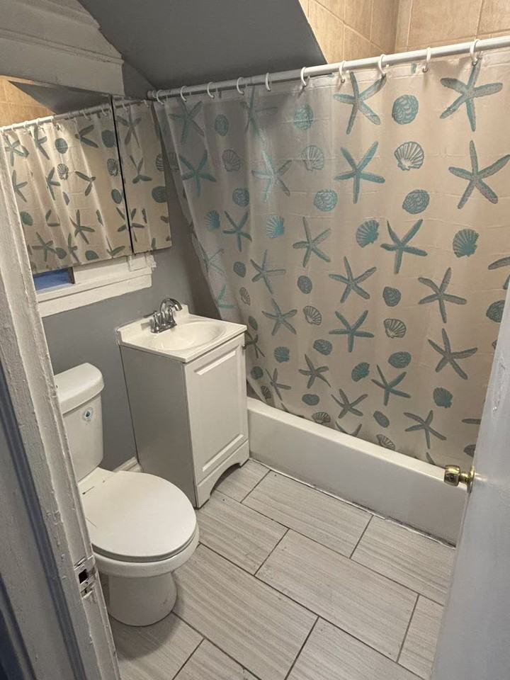 7109 S Michigan Ave #2 - Photo 3 of 6