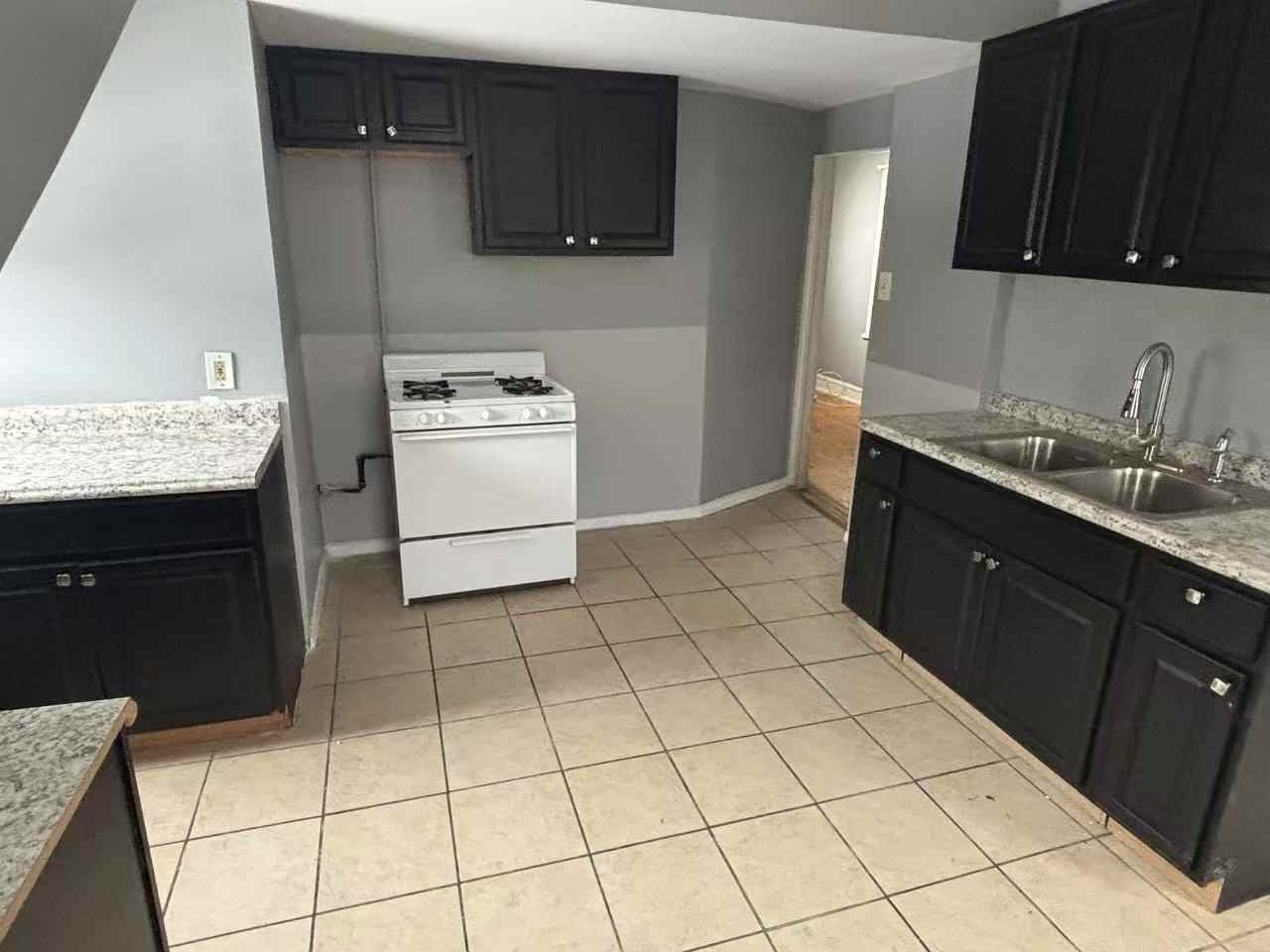 7109 S Michigan Ave #2 - Photo 5 of 6