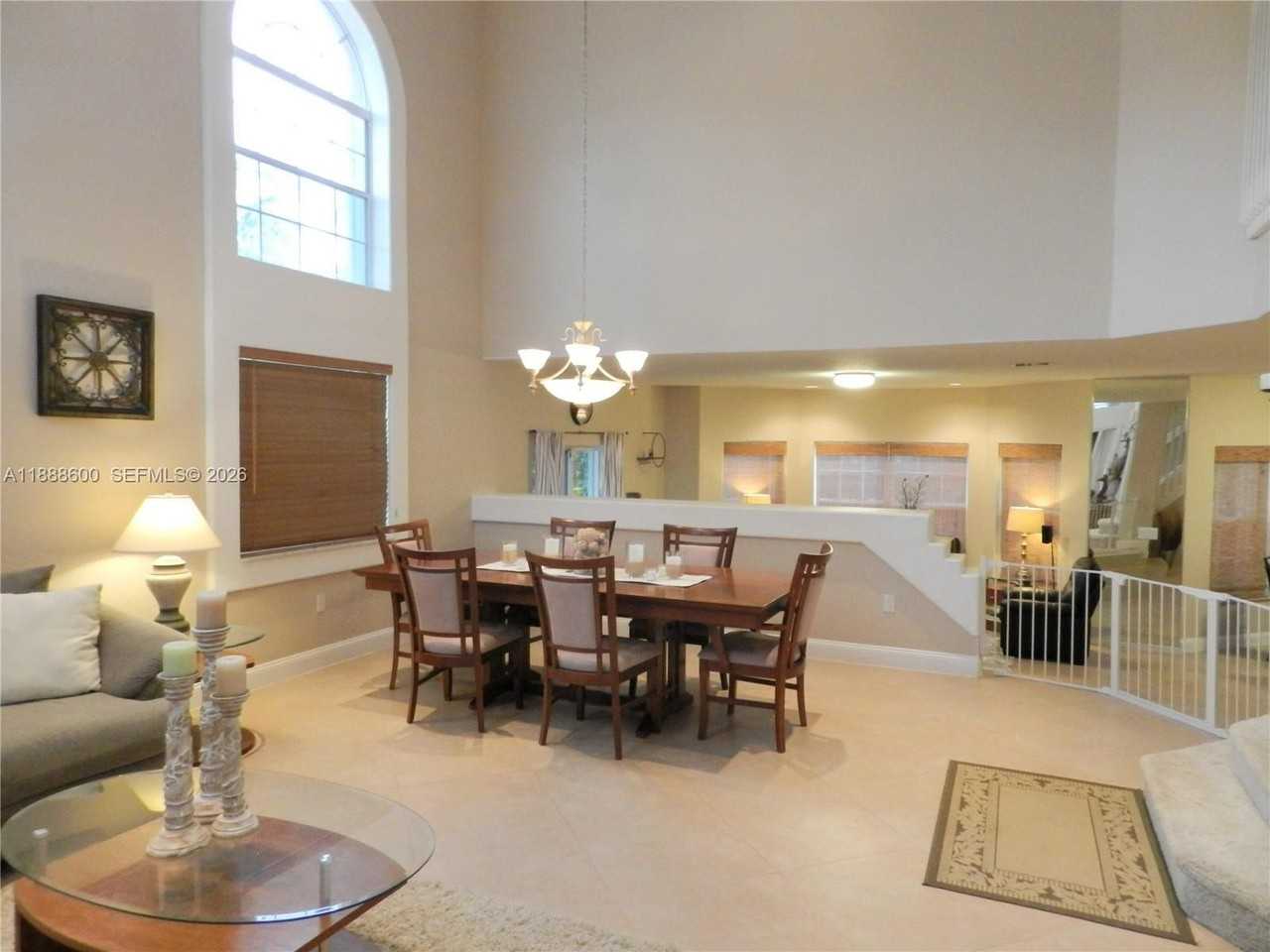 210 La Costa Ct - Photo 4 of 31