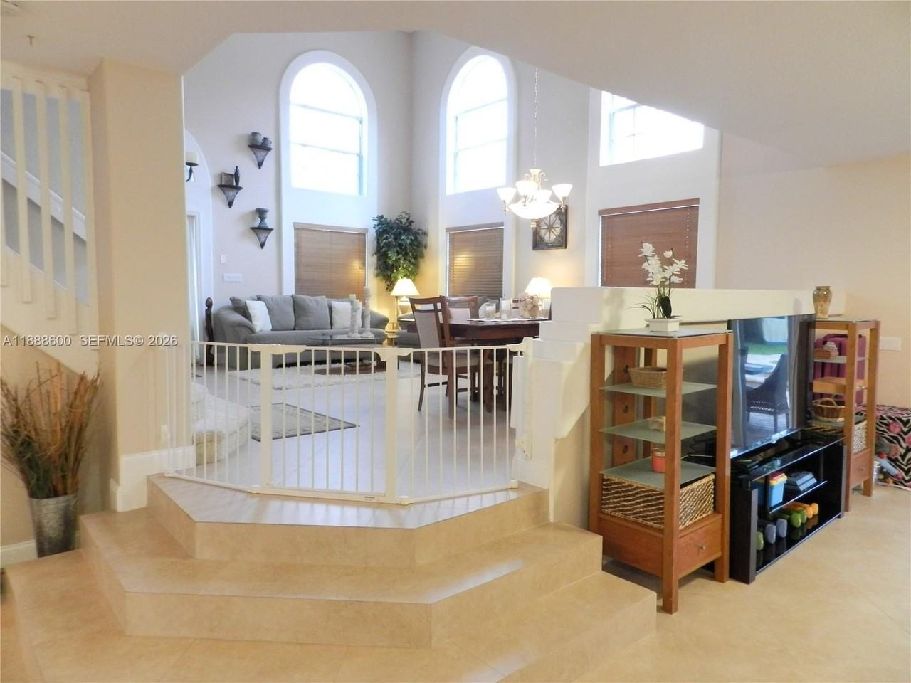 210 La Costa Ct - Photo 7 of 31