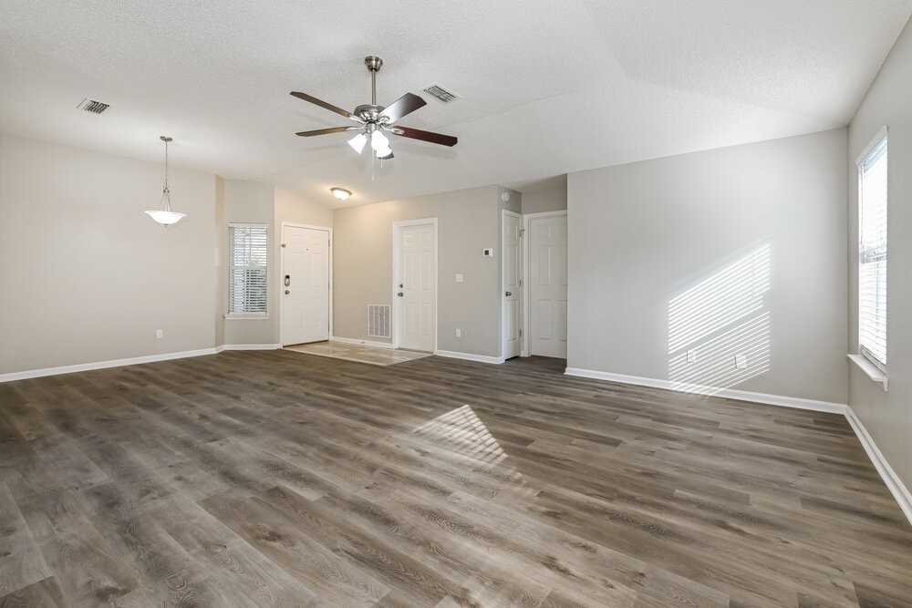 12358 Carriann Cove Trl S - Photo 4 of 16