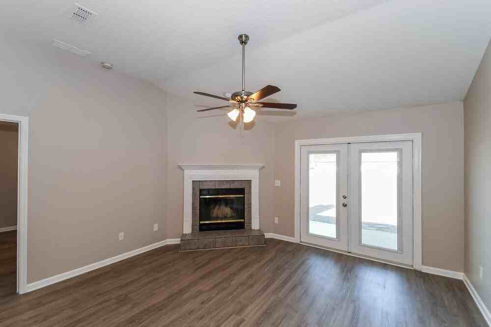 7941 Collins Bay Ct - Photo 3 of 16