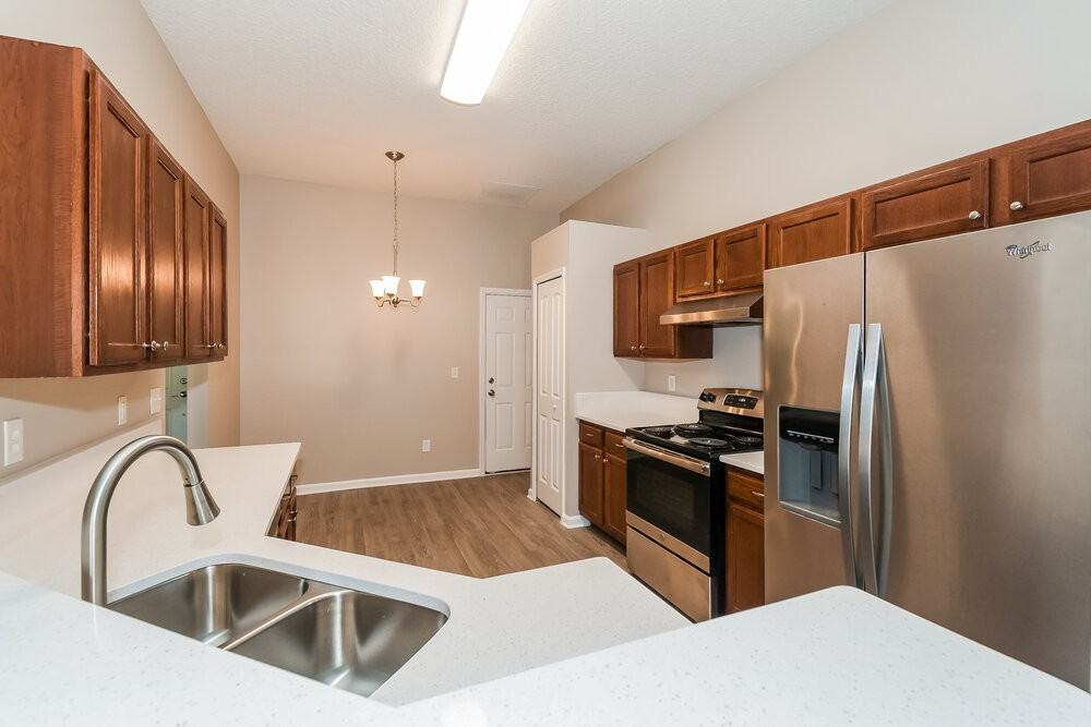 7941 Collins Bay Ct - Photo 6 of 16