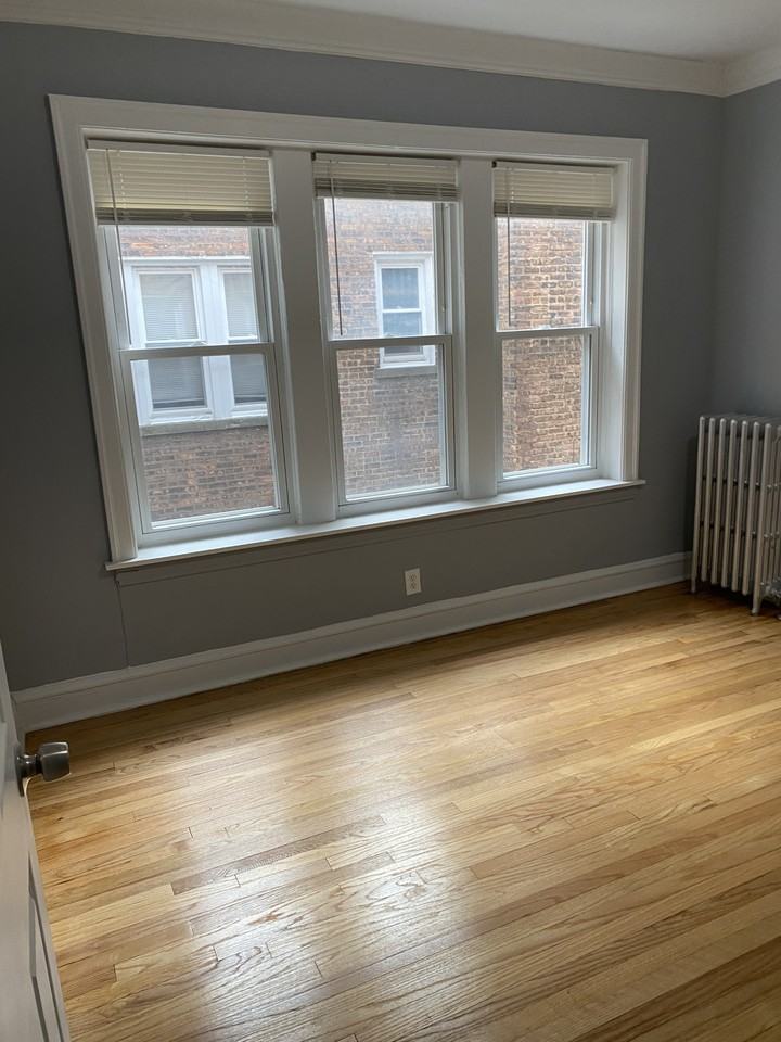 7929-31 S Wood St - Photo 4 of 10