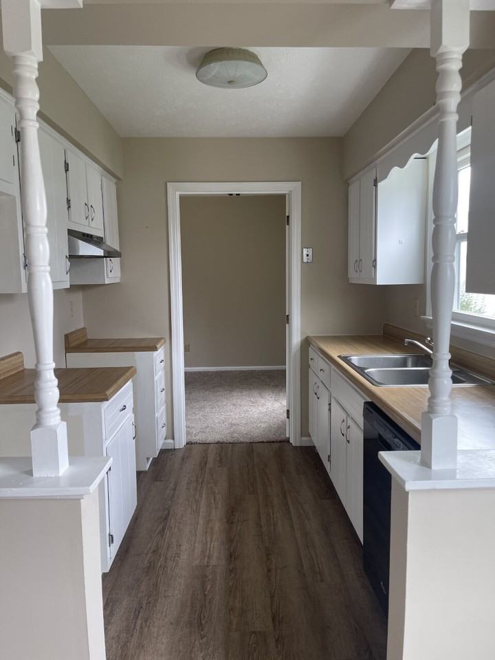 Colony Apartments Townhomes - Photo 3 of 9